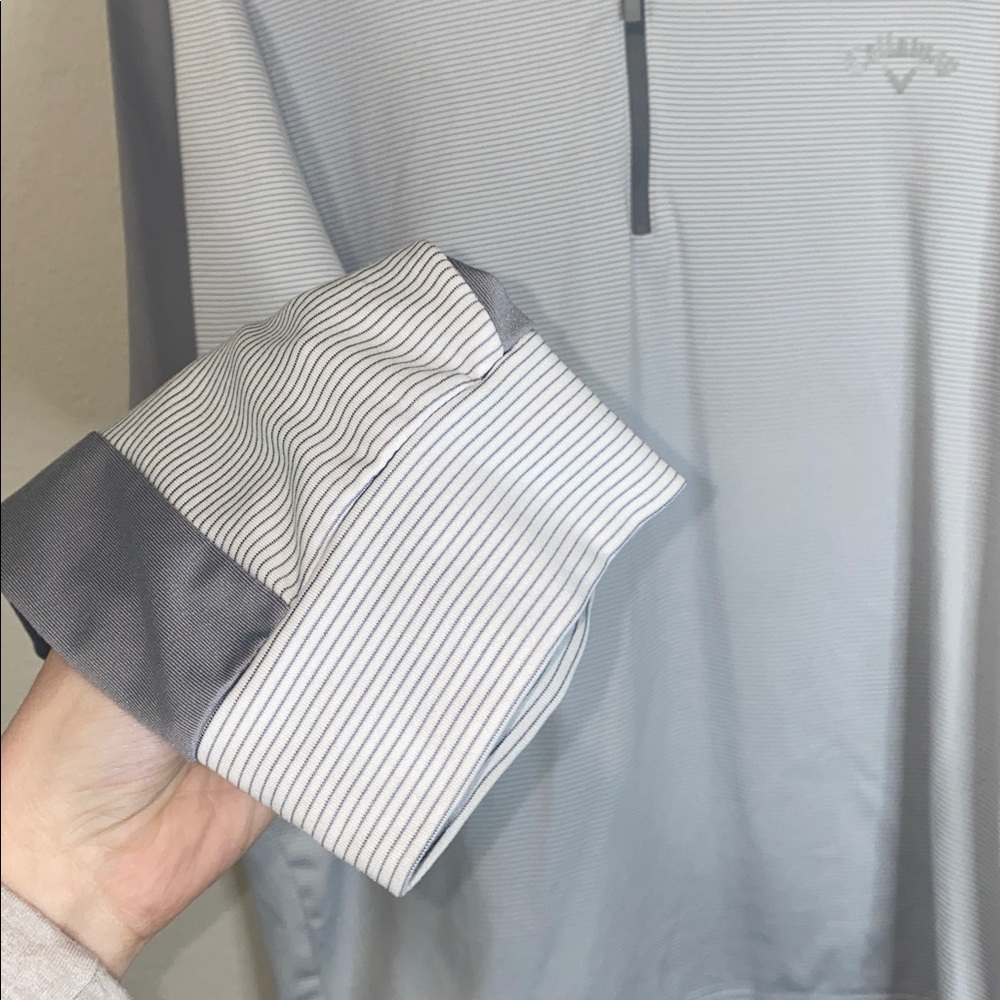 🪿Callaway Men's 1/4 Zip golf pullover in a light grey and white striped pattern! - Picture 4 of 9